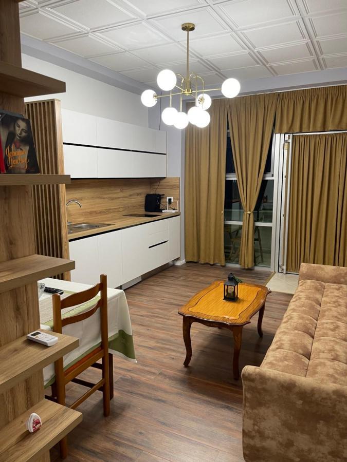 Appartamento Gold House Durrës Esterno foto